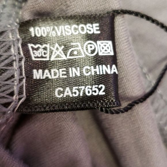 2/$50๐๐ Cherie Bliss Grey Leggings Size M NWT - Picture 6 of 6